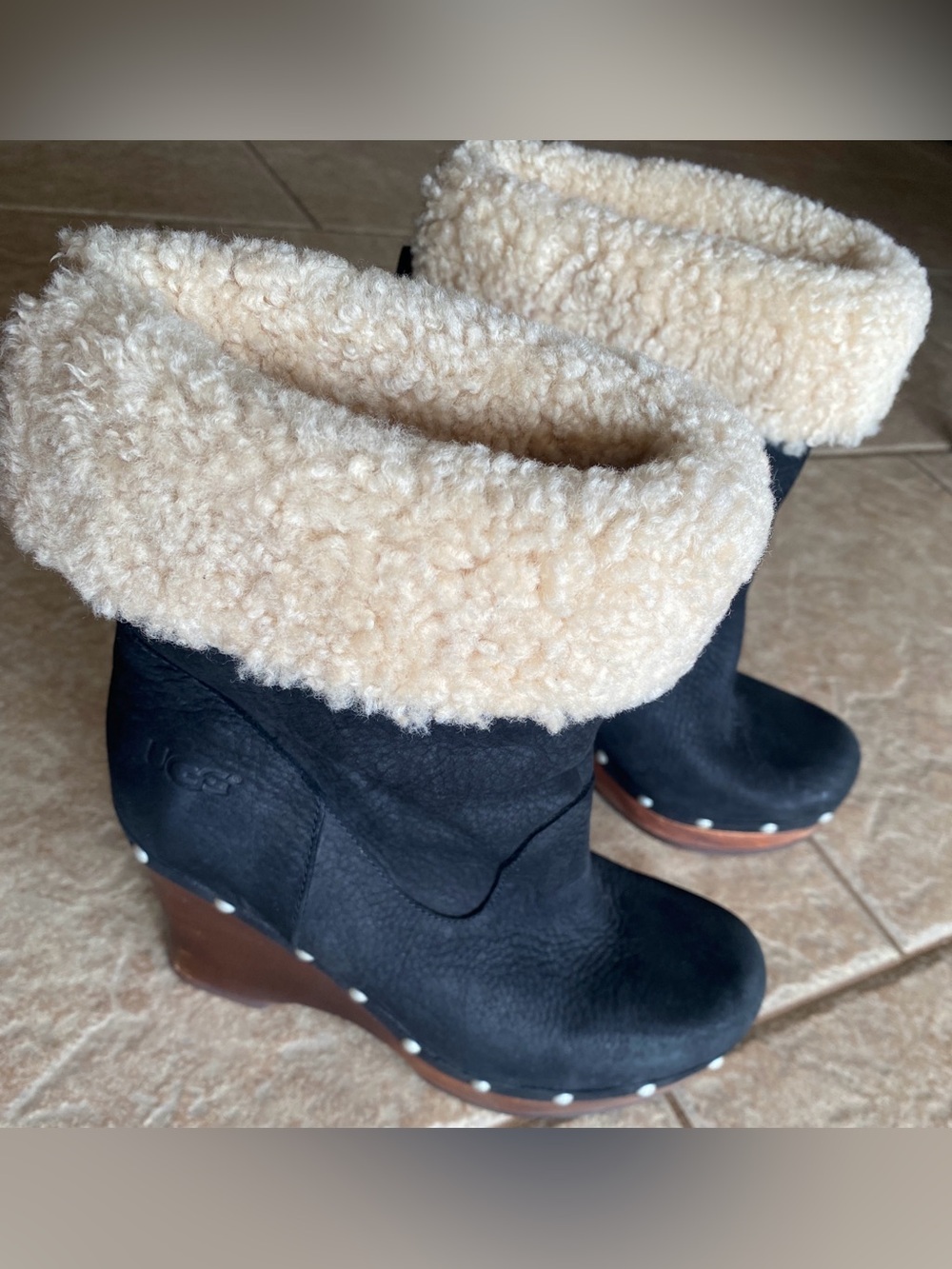 UGG Carnegie Black Leather Cuffed Shearling Wedge Boots Wood Studded Clog 6